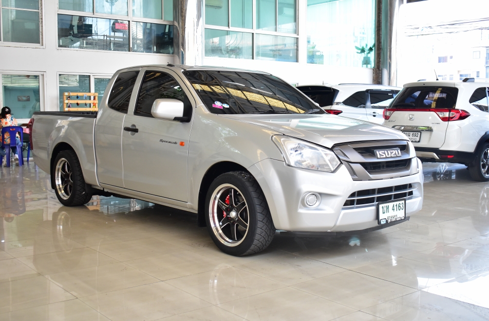 ISUZU All new Cab S