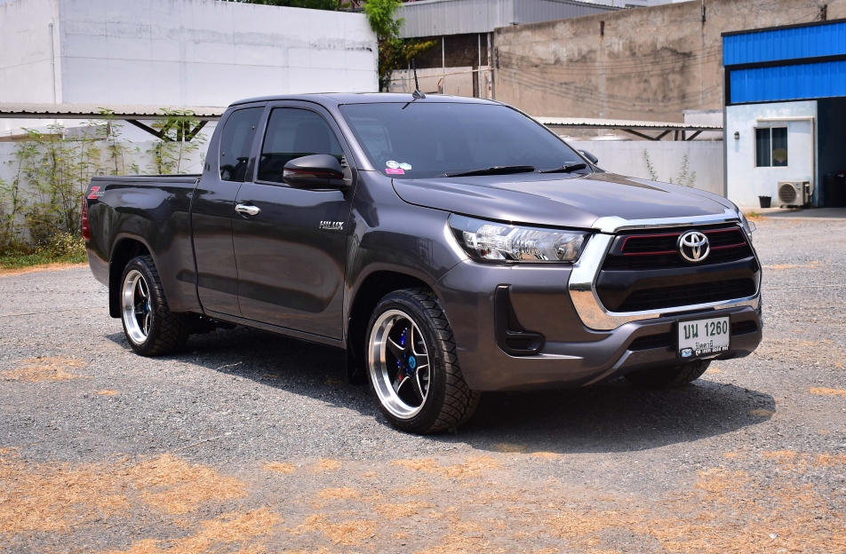 TOYOTA REVO CAB Z EDITION ENTRY