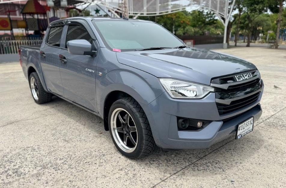 ISUZU ALL NEW 4DR S DA 